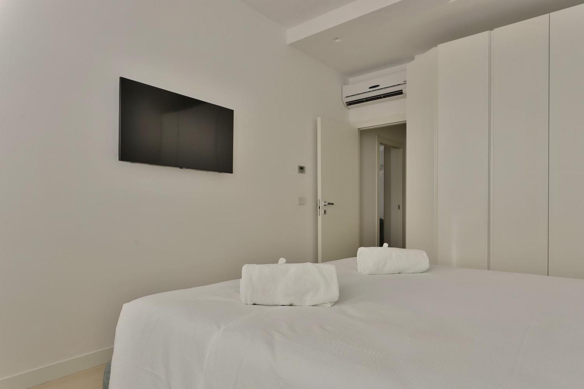 Joivy Splendid Flat Near The Duomo Apartment Milan Bagian luar foto