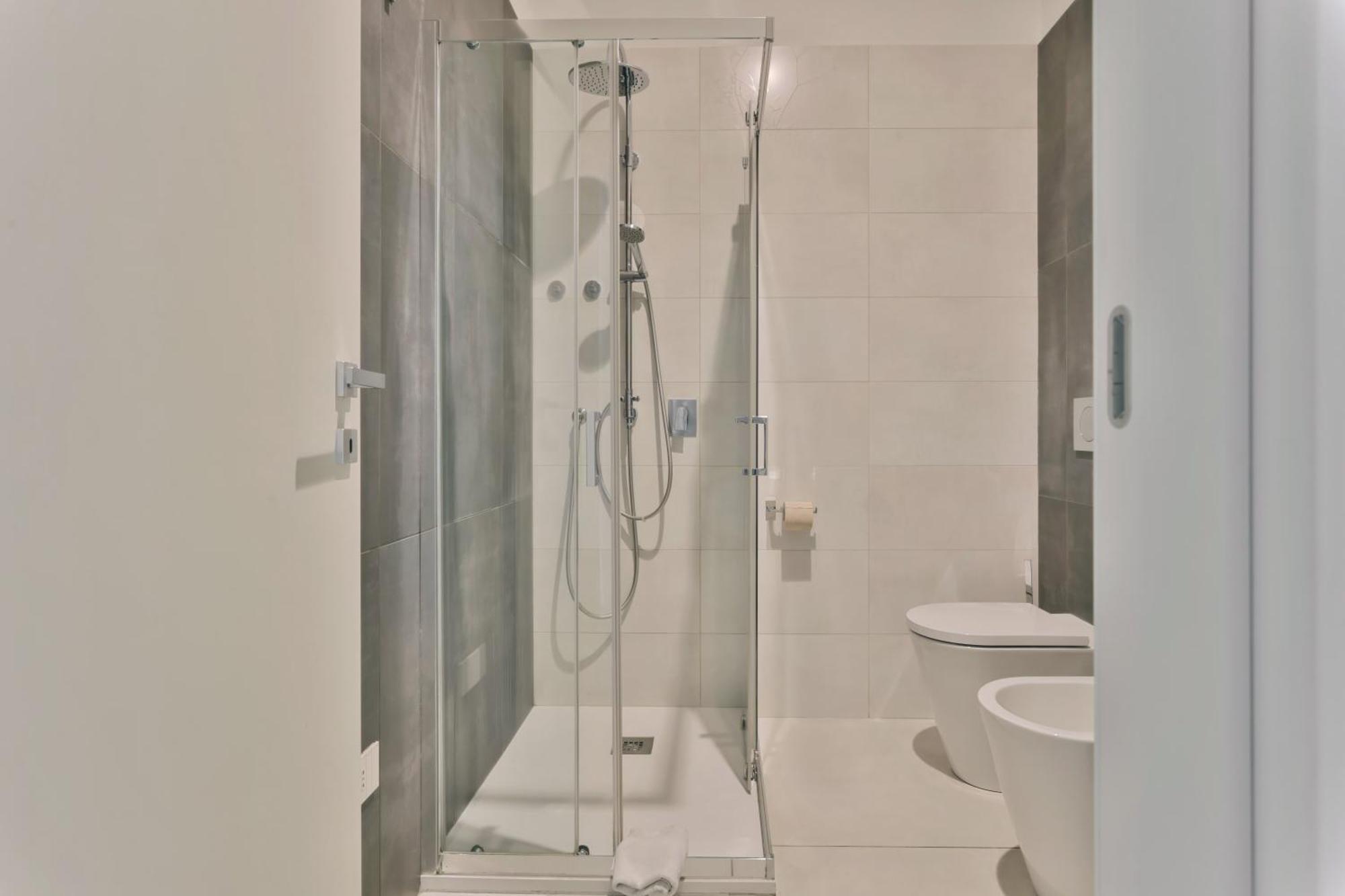 Joivy Splendid Flat Near The Duomo Apartment Milan Bagian luar foto