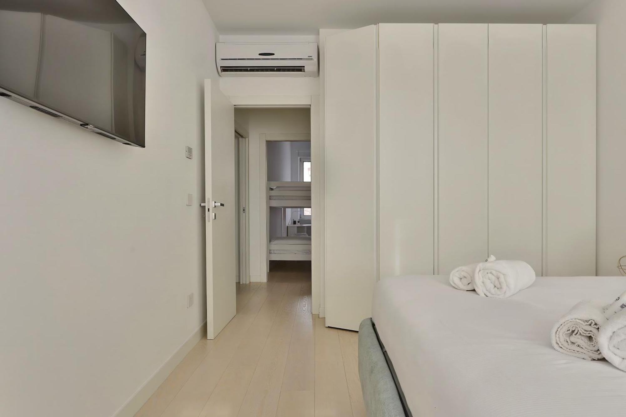 Joivy Splendid Flat Near The Duomo Apartment Milan Bagian luar foto